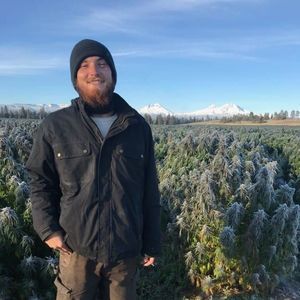 Meet your Posher, Logan